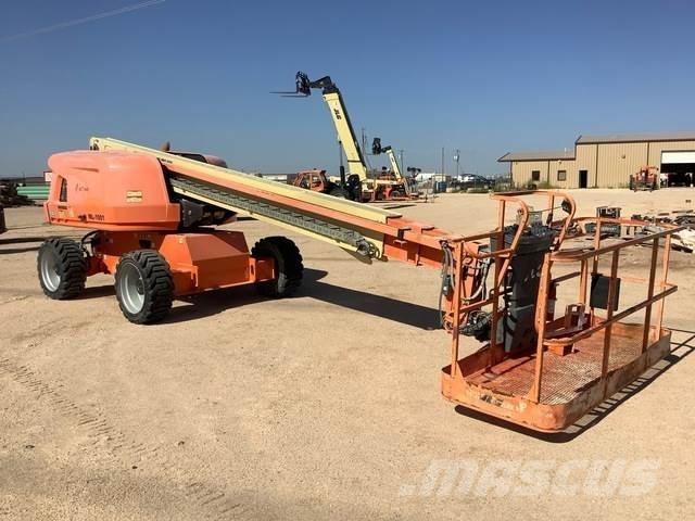 JLG 600S Teleskopik personel platformları
