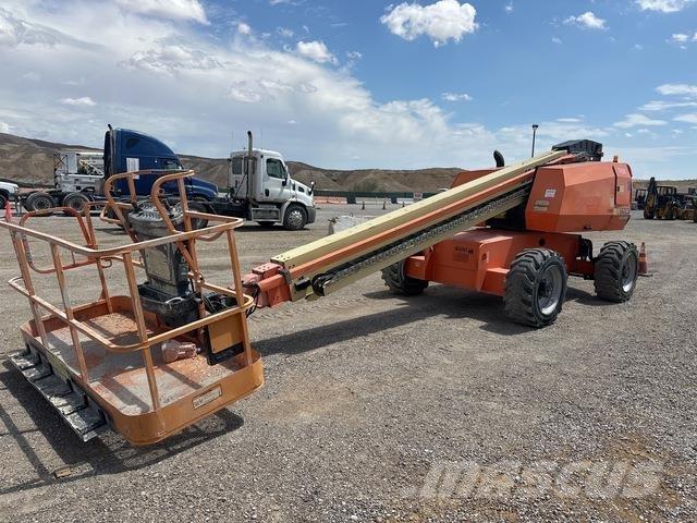JLG 600S Teleskopik personel platformları