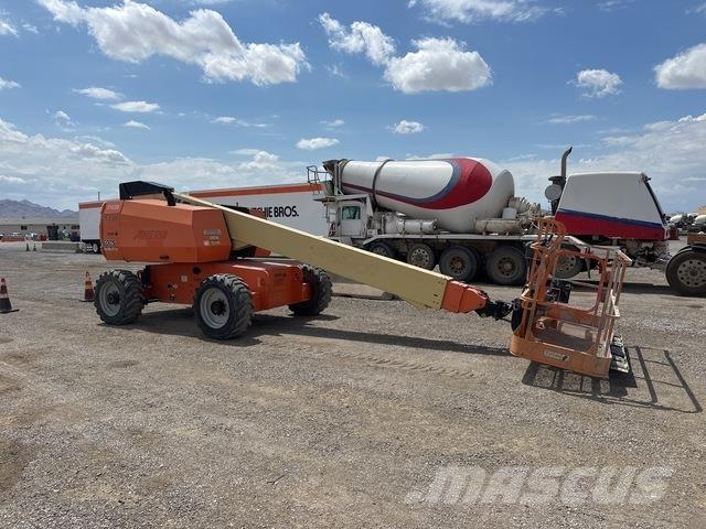 JLG 600S Teleskopik personel platformları