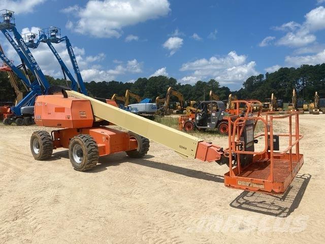 JLG 600S Teleskopik personel platformları
