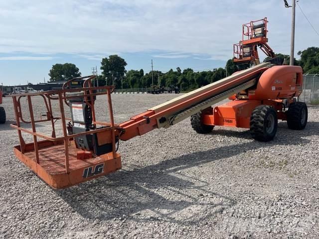JLG 600S Diger
