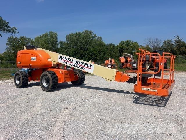 JLG 600S Teleskopik personel platformları