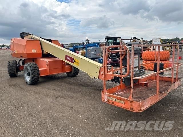 JLG 600S Teleskopik personel platformları