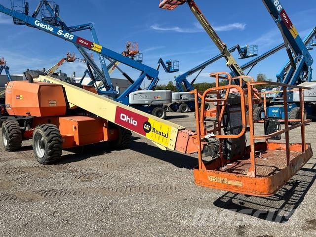 JLG 600S Teleskopik personel platformları