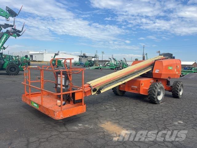 JLG 600S Teleskopik personel platformları