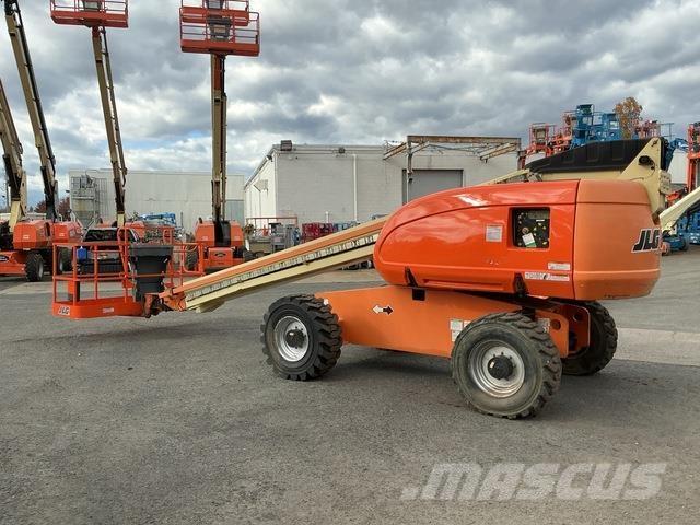 JLG 600S Teleskopik personel platformları