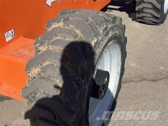 JLG 660SJ Teleskopik personel platformları