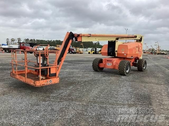 JLG 800 AJ Körüklü personel platformları