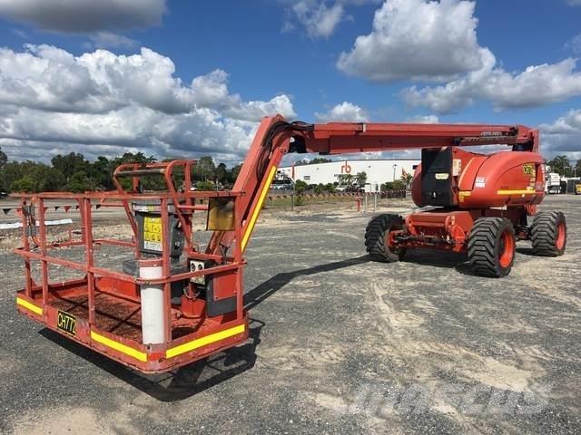 JLG 800 AJ Körüklü personel platformları
