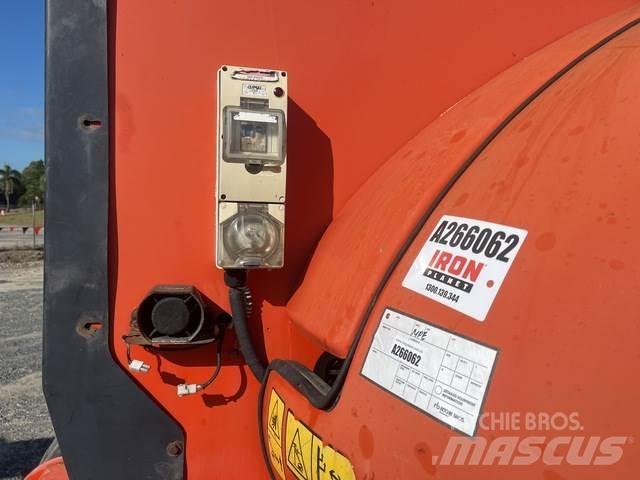 JLG 800 AJ Diger