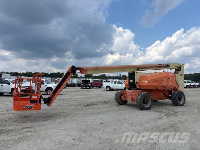 JLG 800AJ Körüklü personel platformları