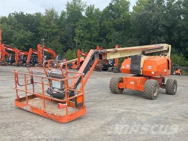 JLG 800AJ Körüklü personel platformları