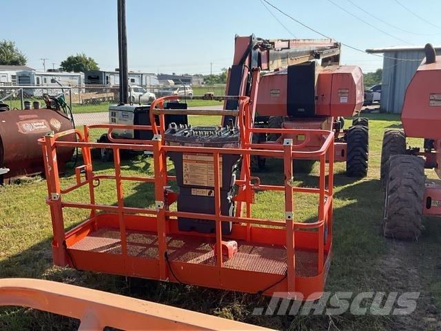JLG 800AJ Körüklü personel platformları