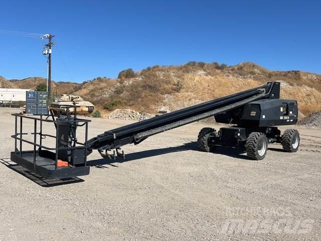 JLG 800S Diger