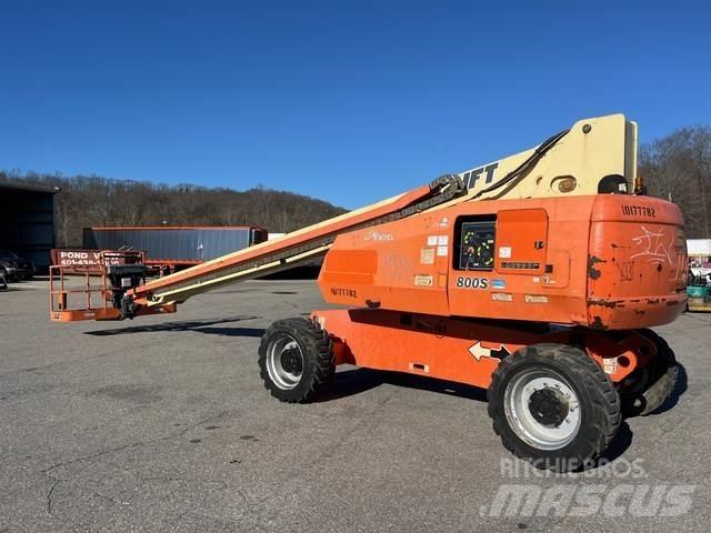 JLG 800S Diger
