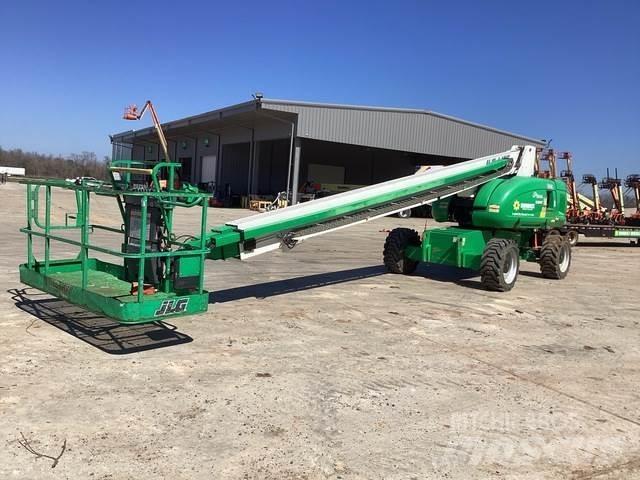 JLG 800S Diger