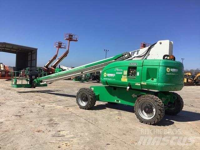 JLG 800S Diger