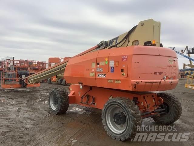 JLG 800S Diger