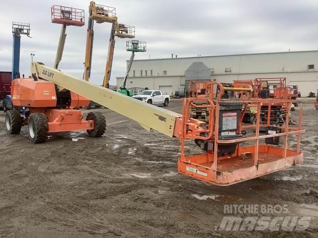 JLG 800S Diger