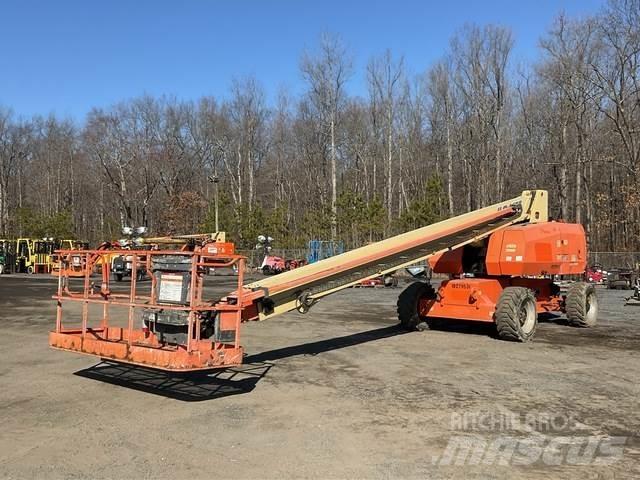 JLG 800S Diger
