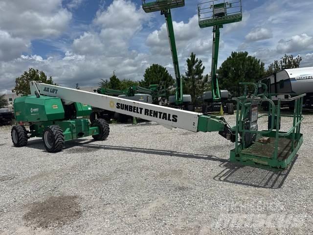 JLG 800S Diger