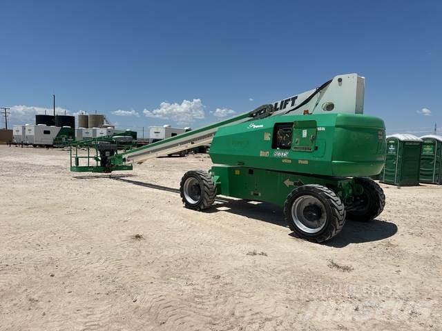JLG 800S Diger