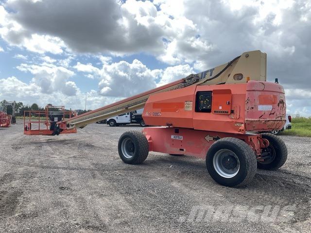JLG 800S Teleskopik personel platformları