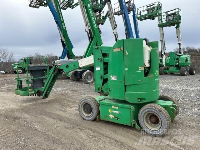 JLG E300AJ Körüklü personel platformları