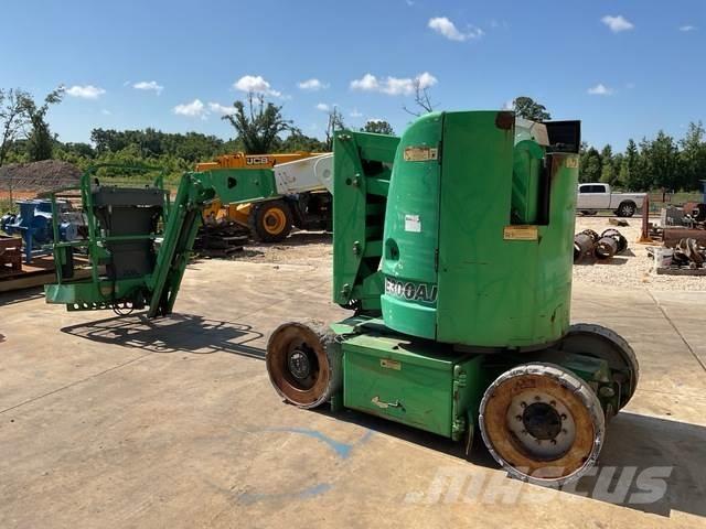 JLG E300AJ Körüklü personel platformları