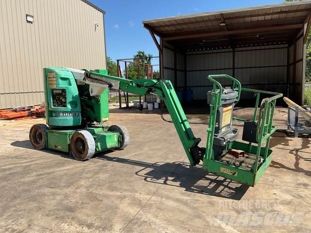 JLG E300AJ Körüklü personel platformları