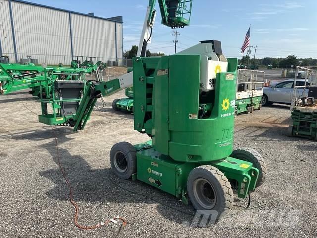 JLG E300AJ Körüklü personel platformları
