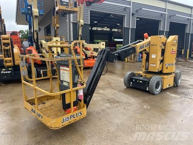 JLG E300AJP Körüklü personel platformları