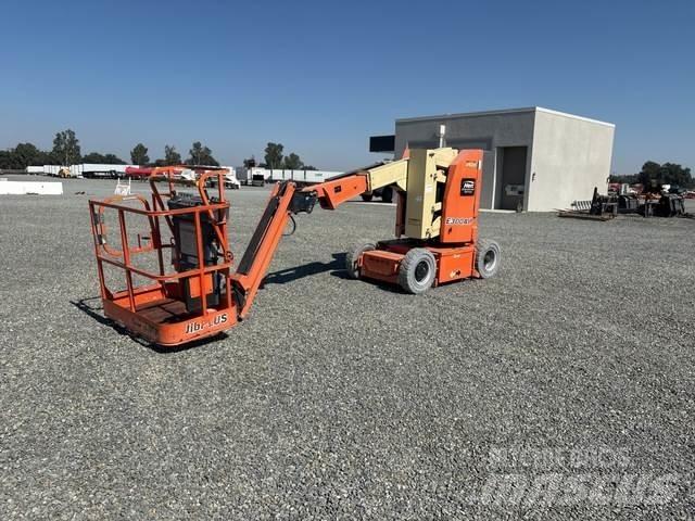 JLG E300AJP Körüklü personel platformları