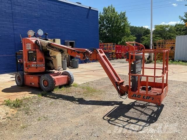 JLG E300AJP Körüklü personel platformları
