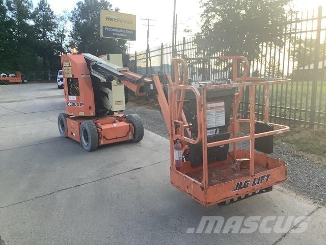 JLG E300AJP Körüklü personel platformları