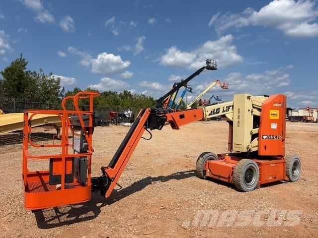JLG E300AJP Körüklü personel platformları