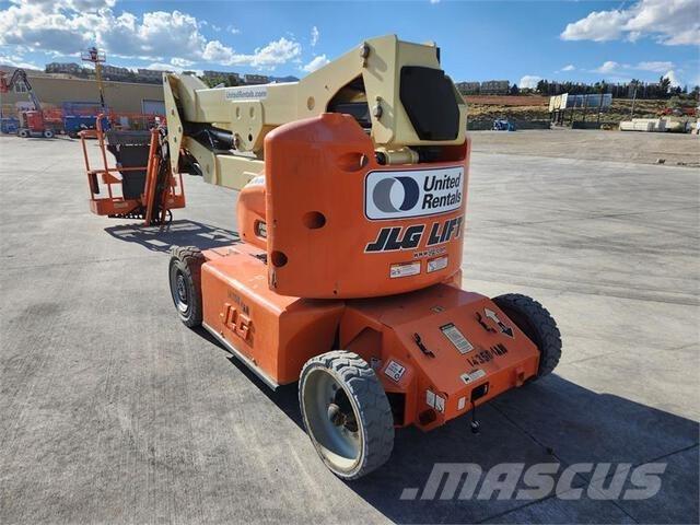 JLG E400AJP Körüklü personel platformları