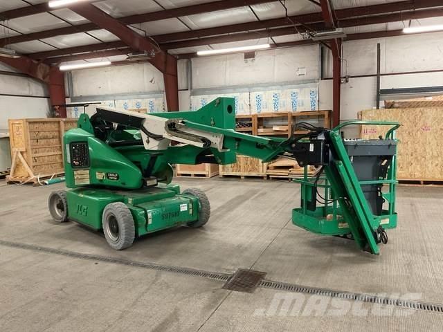 JLG E400AJPN Körüklü personel platformları