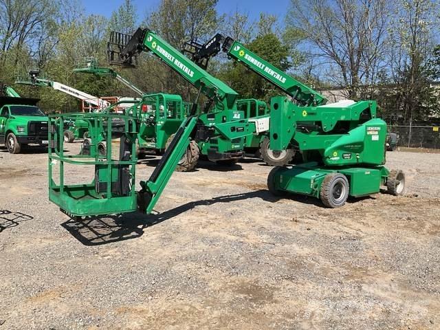 JLG E400AJPN Körüklü personel platformları