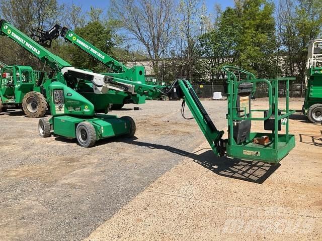 JLG E400AJPN Körüklü personel platformları