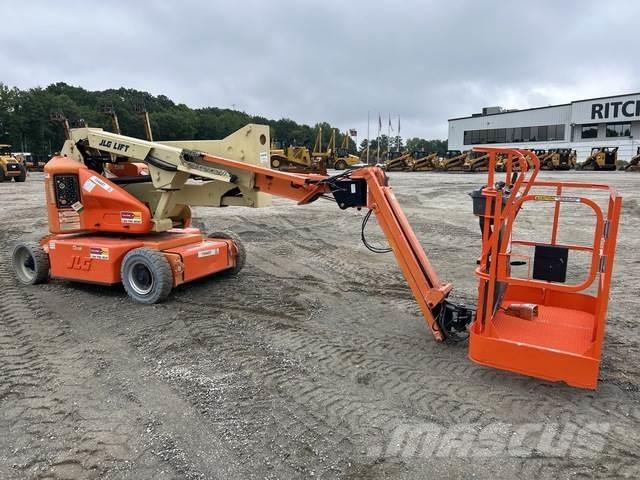 JLG E400AJPN Körüklü personel platformları