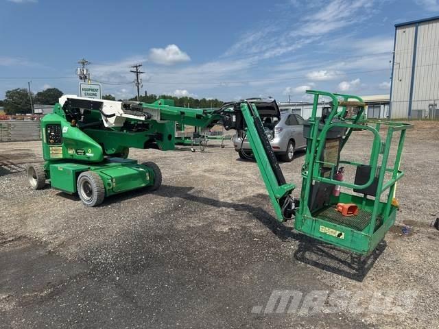 JLG E400AJPN Körüklü personel platformları