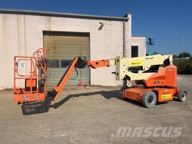 JLG E400AJPN Körüklü personel platformları