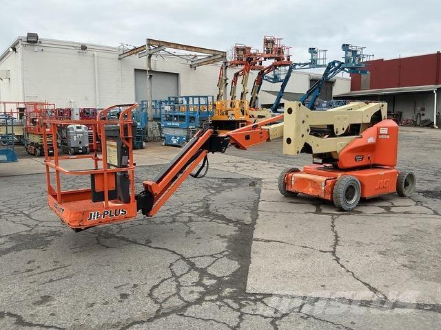 JLG E400AJPN Körüklü personel platformları