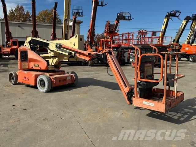JLG E400AJPN Körüklü personel platformları