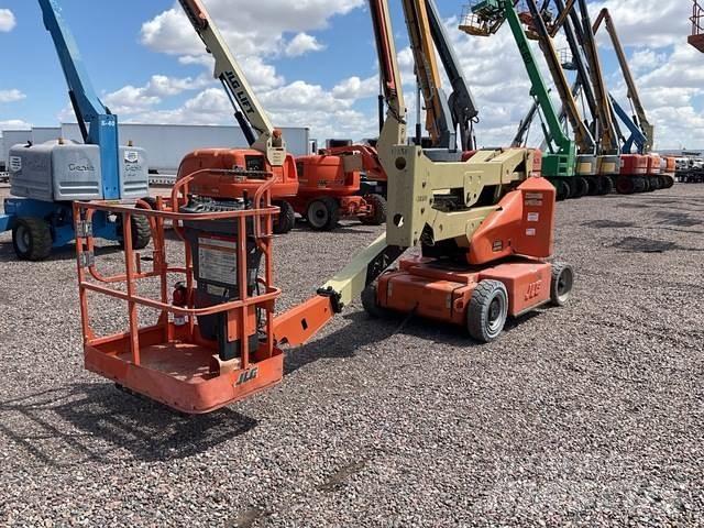 JLG E400AN Körüklü personel platformları