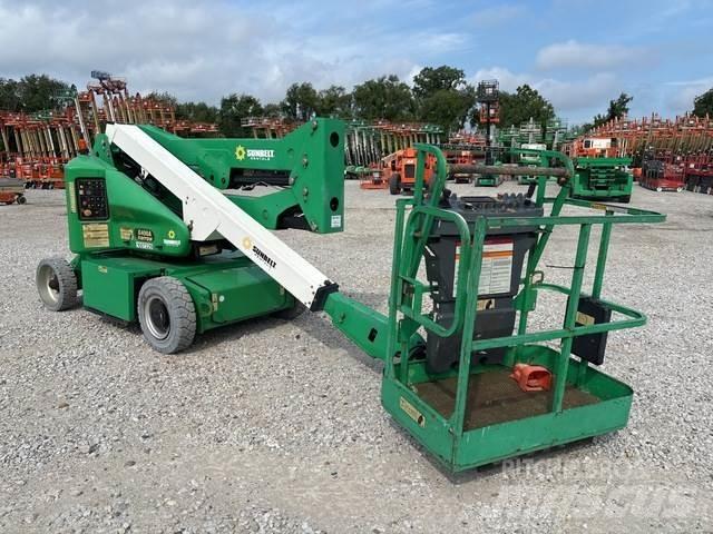 JLG E400AN Körüklü personel platformları