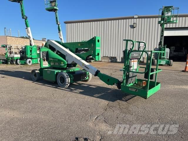 JLG E400AN Körüklü personel platformları
