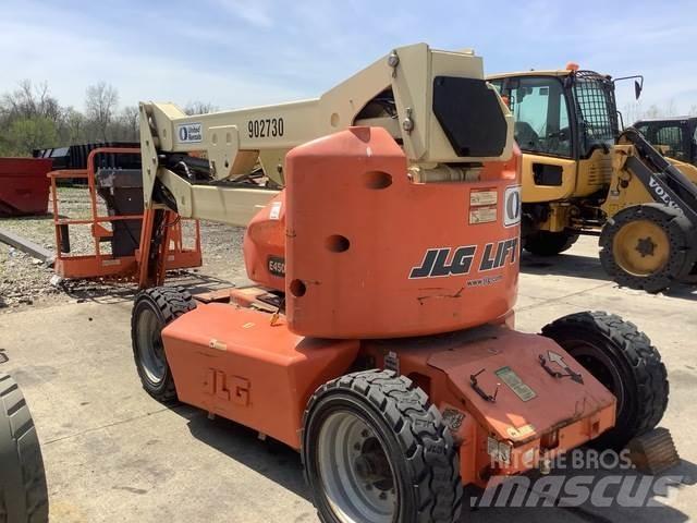 JLG E450AJ Körüklü personel platformları