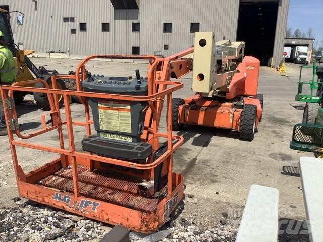 JLG E450AJ Körüklü personel platformları